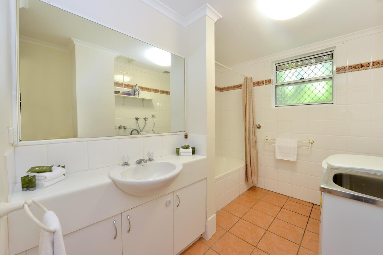 Seascape Holidays - Tropic Sands Port Douglas Room photo